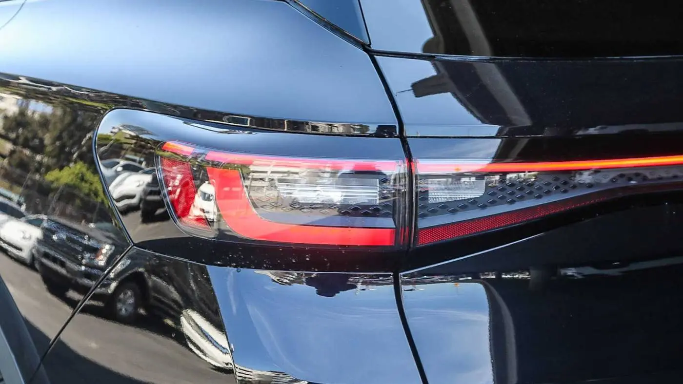 2025 Volkswagen ID.4 1V2WSPE80SC000401