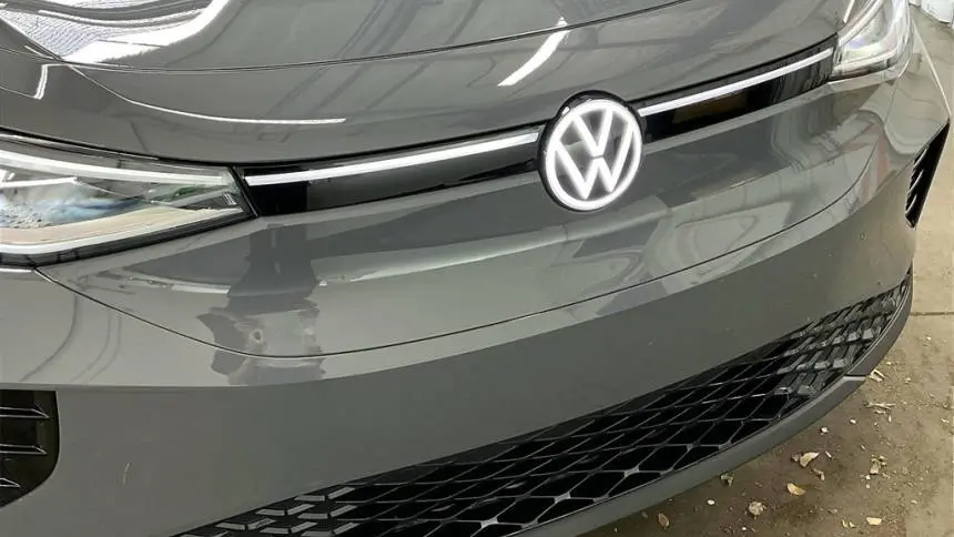 2025 Volkswagen ID.4 1V2WSPE8XSC004245