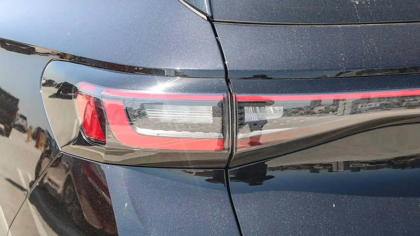 2023 Volkswagen ID.4 1V2VMPE80PC031886