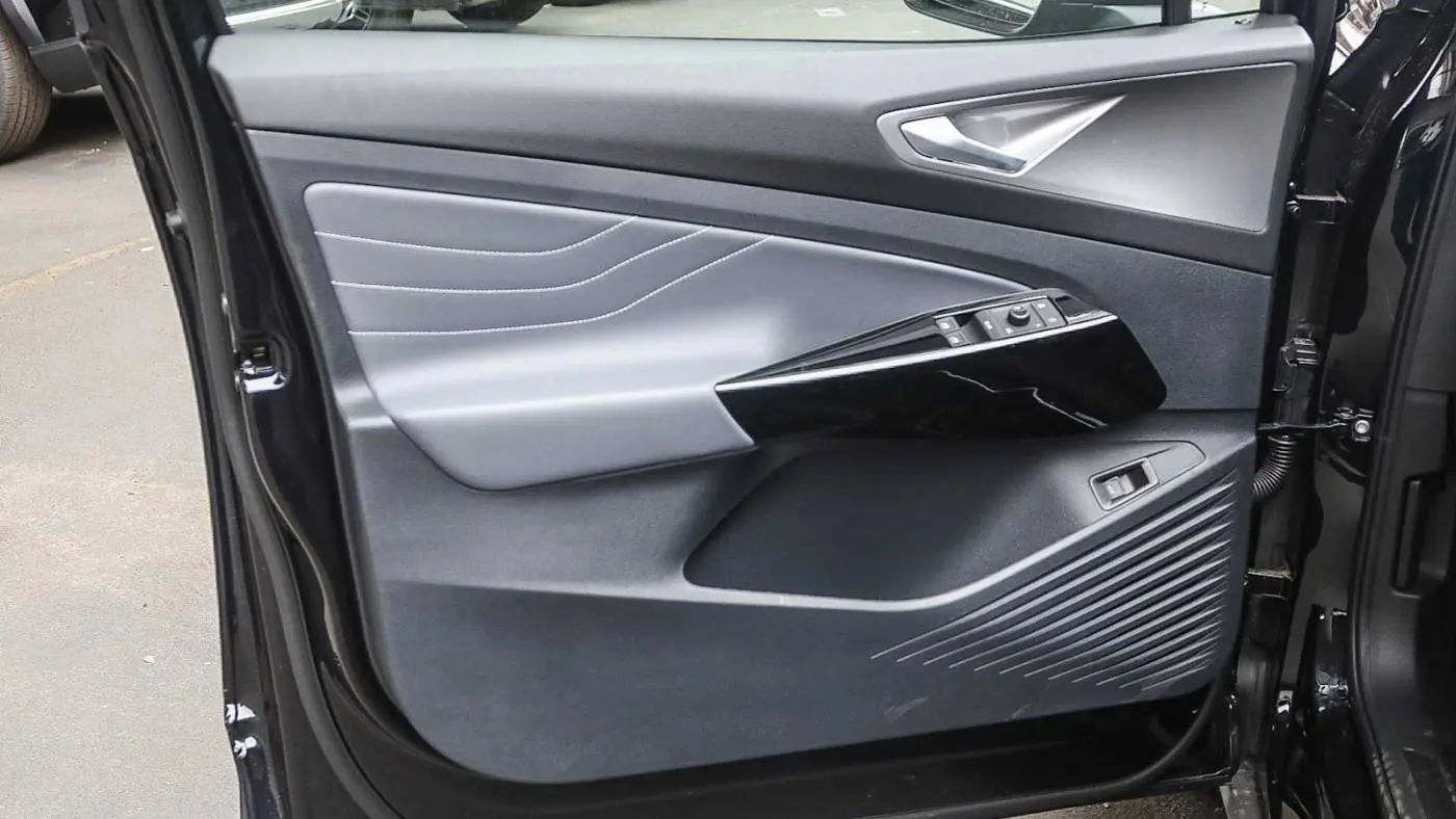 2025 Volkswagen ID.4 1V2WSPE80SC000401