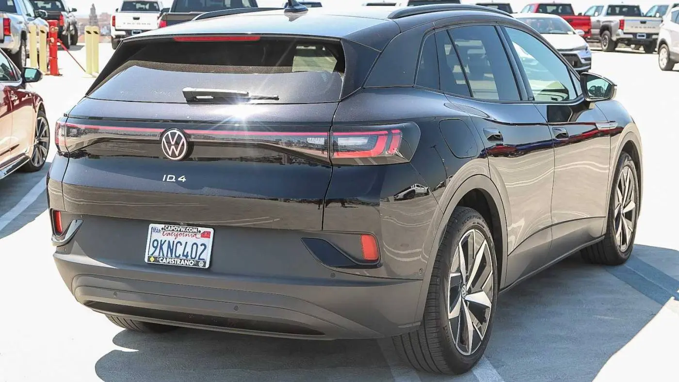 2023 Volkswagen ID.4 1V2VMPE80PC031886
