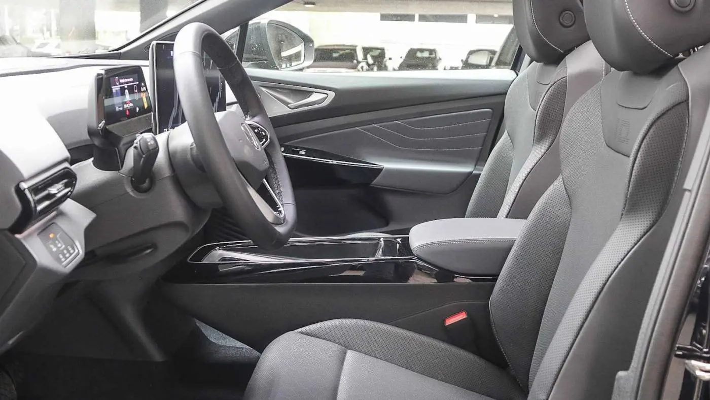 2025 Volkswagen ID.4 1V2WSPE80SC000401