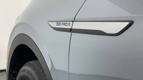 2025 Volkswagen ID.4 1V2WSPE87SC003540