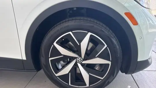 2023 Volkswagen ID.4 1V25MPE83PC042025