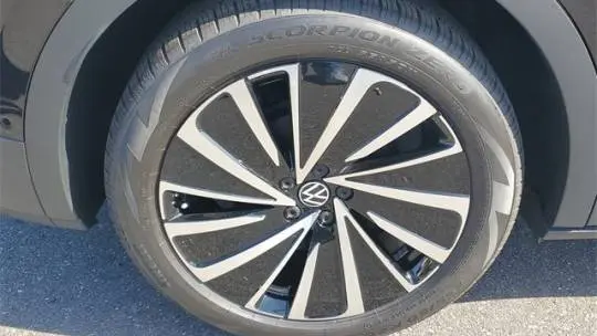2025 Volkswagen ID.4 1V25MPE81SC004771