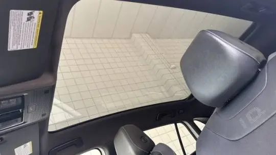 2023 Volkswagen ID.4 1V25MPE83PC042025
