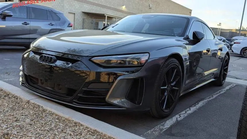 2022 Audi e-tron GT WAUCJBFW9N7002570