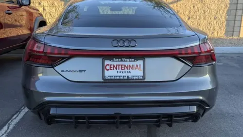 2022 Audi e-tron GT WAUCJBFW9N7002570