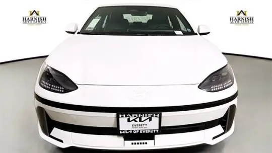 2025 Hyundai IONIQ 6 KMHM34AC8SA090158