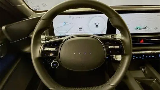2025 Hyundai IONIQ 6 KMHM34AC8SA090158