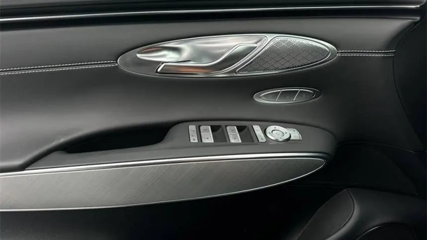 2025 Genesis Electrified GV70 5NMMCET14SH004775