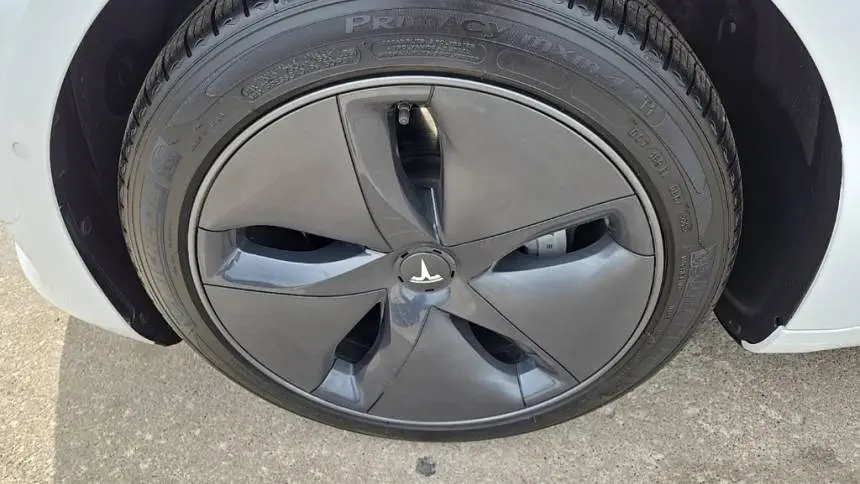 2019 Tesla Model 3 5YJ3E1EAXKF416664