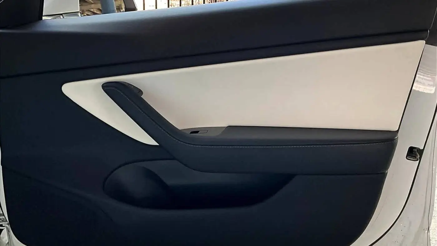 2018 Tesla Model 3 5YJ3E1EB0JF181229