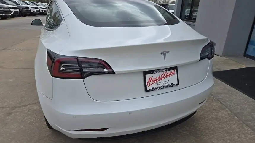 2019 Tesla Model 3 5YJ3E1EAXKF416664