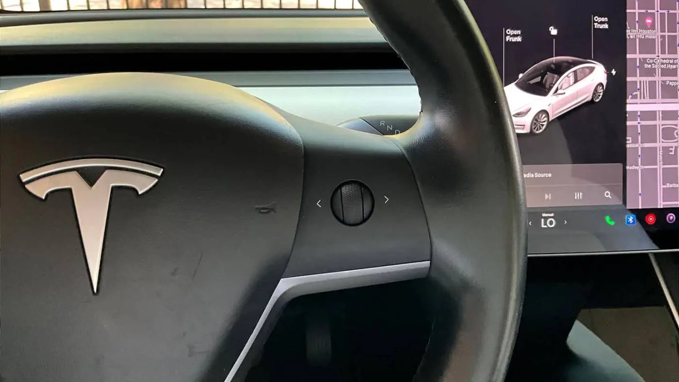 2018 Tesla Model 3 5YJ3E1EB0JF181229