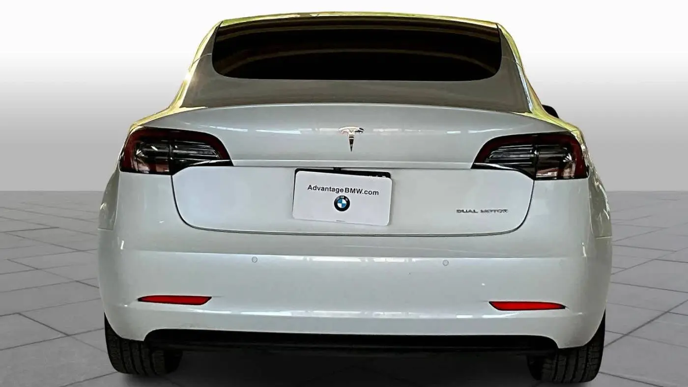2018 Tesla Model 3 5YJ3E1EB0JF181229