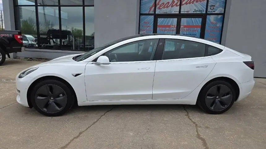 2019 Tesla Model 3 5YJ3E1EAXKF416664