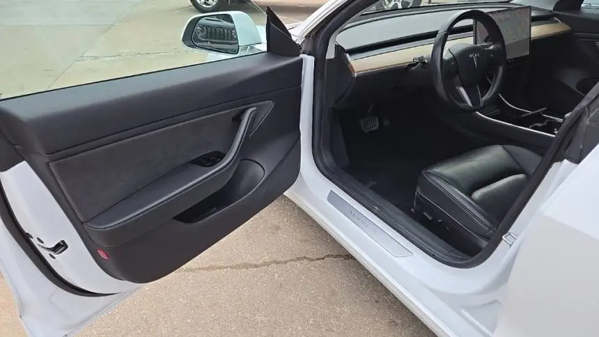 2019 Tesla Model 3 5YJ3E1EAXKF416664