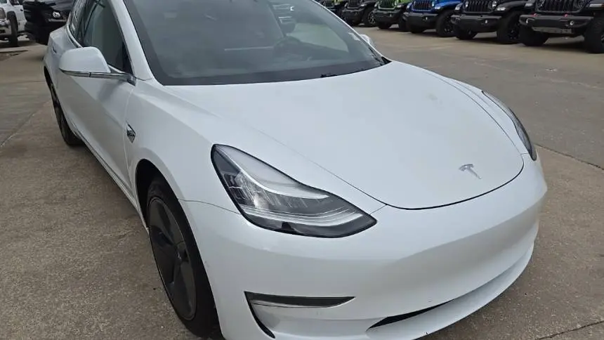 2019 Tesla Model 3 5YJ3E1EAXKF416664
