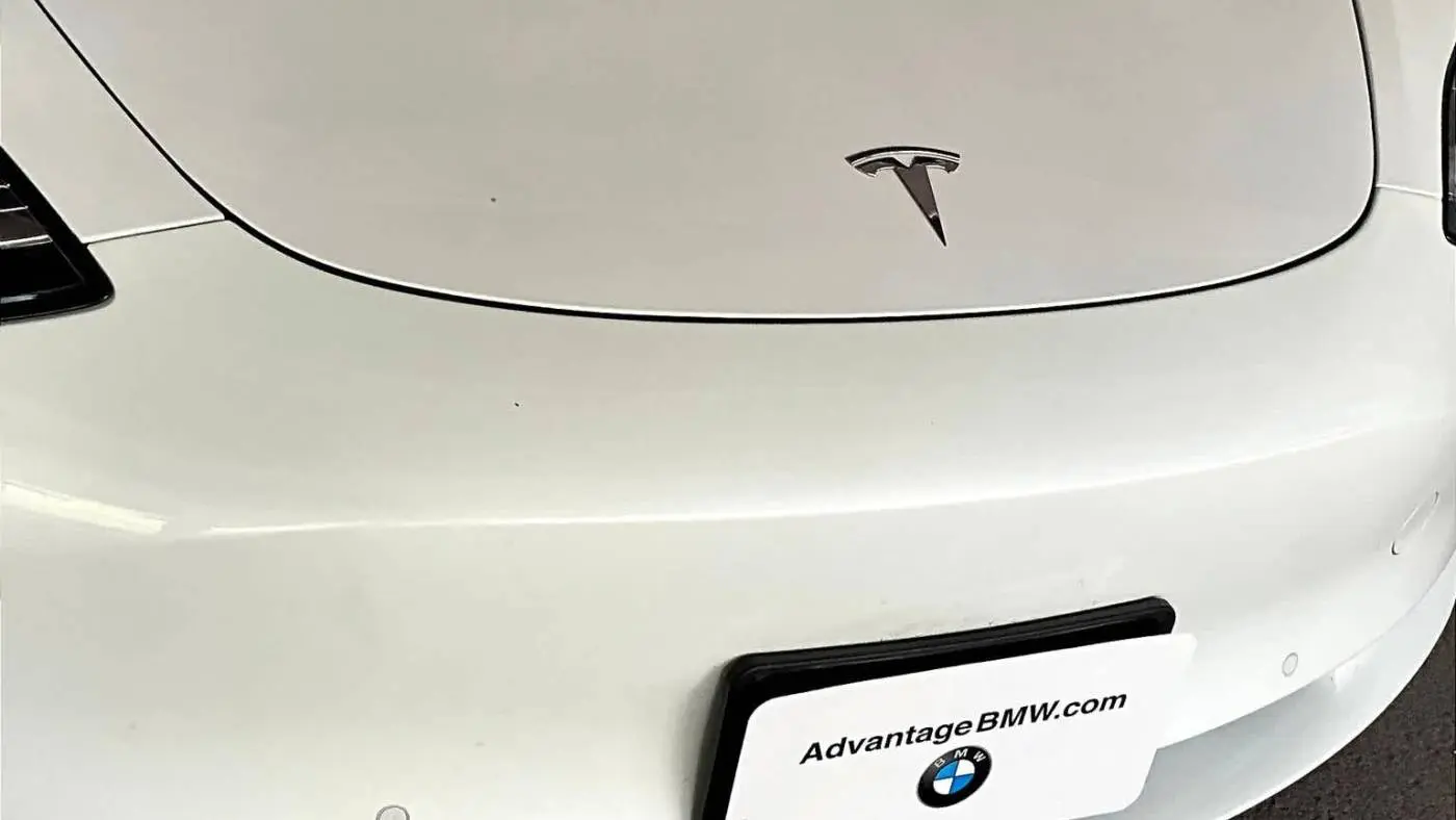 2018 Tesla Model 3 5YJ3E1EB0JF181229