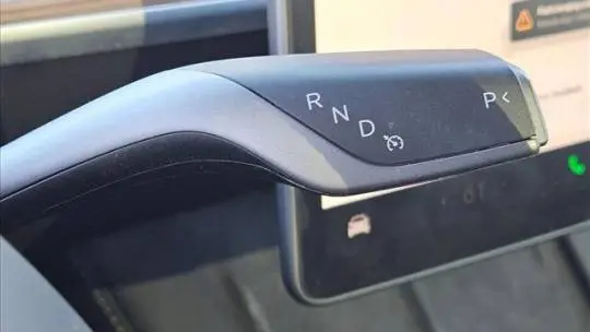 2023 Tesla Model Y 7SAYGDEE3PA070145