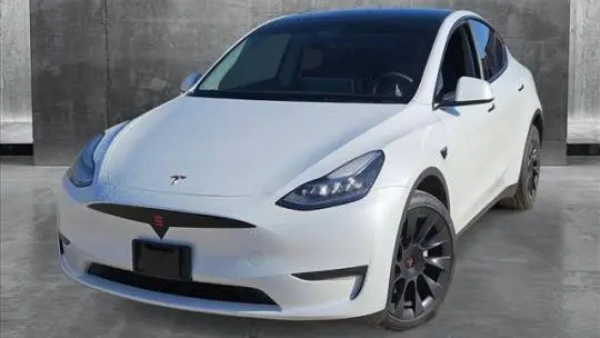 2023 Tesla Model Y 7SAYGDEE3PA070145