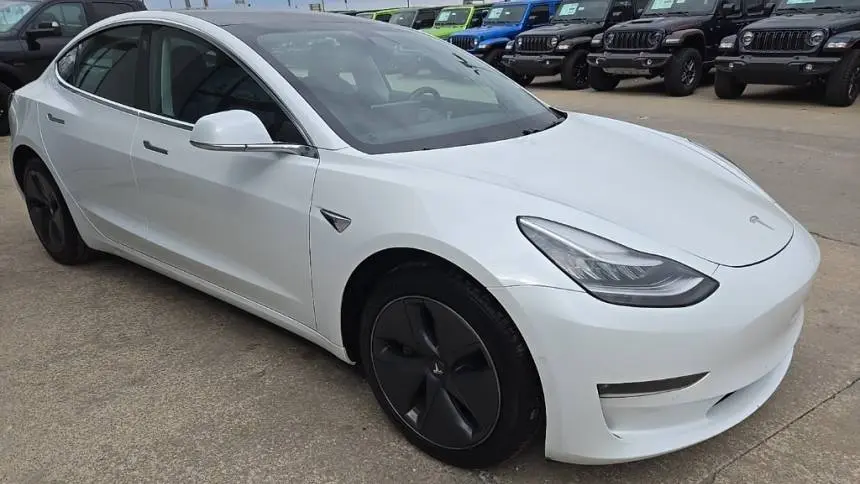 2019 Tesla Model 3 5YJ3E1EAXKF416664