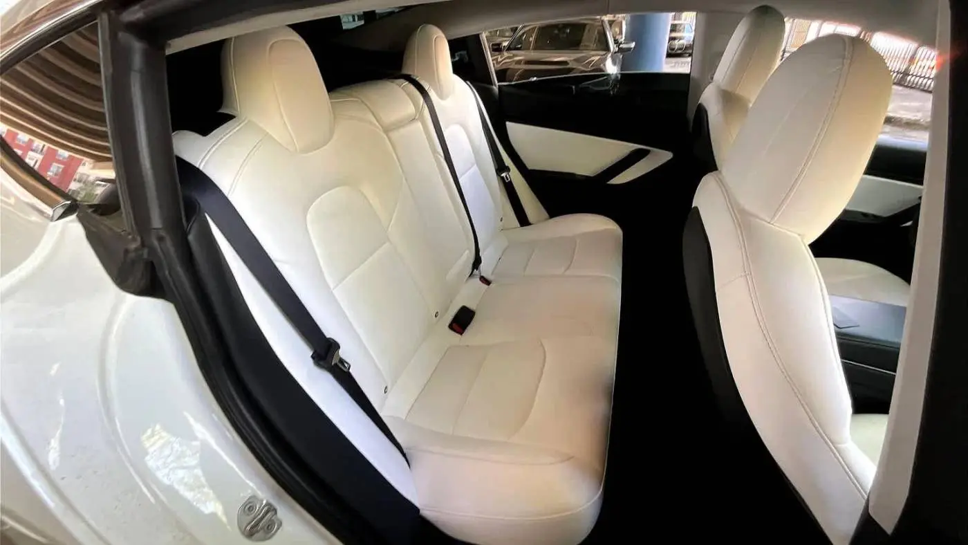 2018 Tesla Model 3 5YJ3E1EB0JF181229