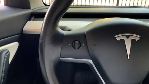 2018 Tesla Model 3 5YJ3E1EB0JF181229