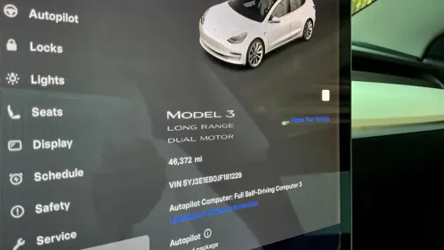 2018 Tesla Model 3 5YJ3E1EB0JF181229