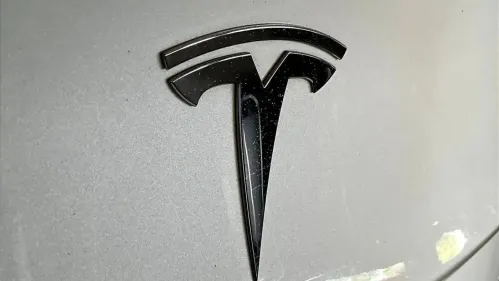 2018 Tesla Model 3 5YJ3E1EB0JF181229