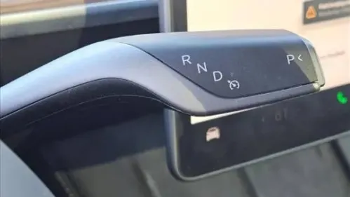 2023 Tesla Model Y 7SAYGDEE3PA070145