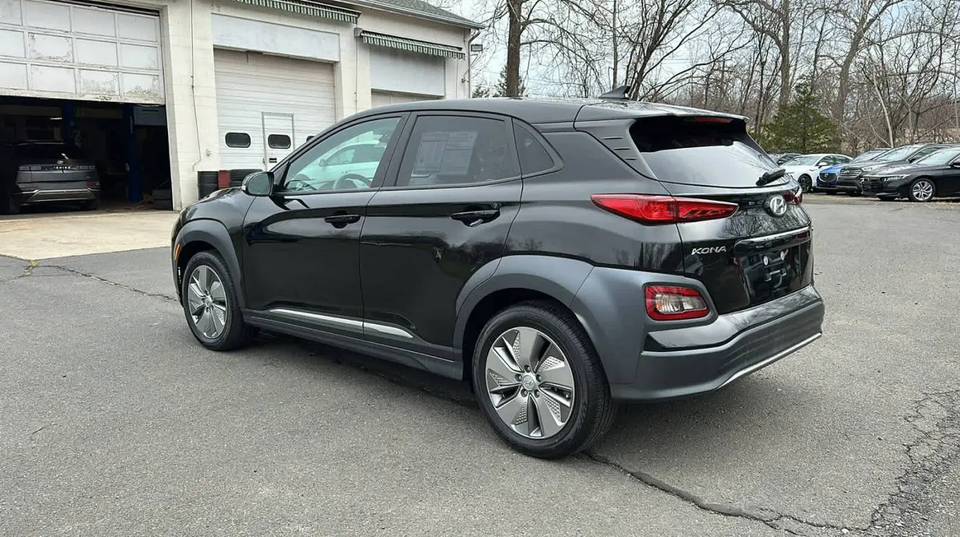 2021 Hyundai Kona Electric KM8K33AG1MU124950
