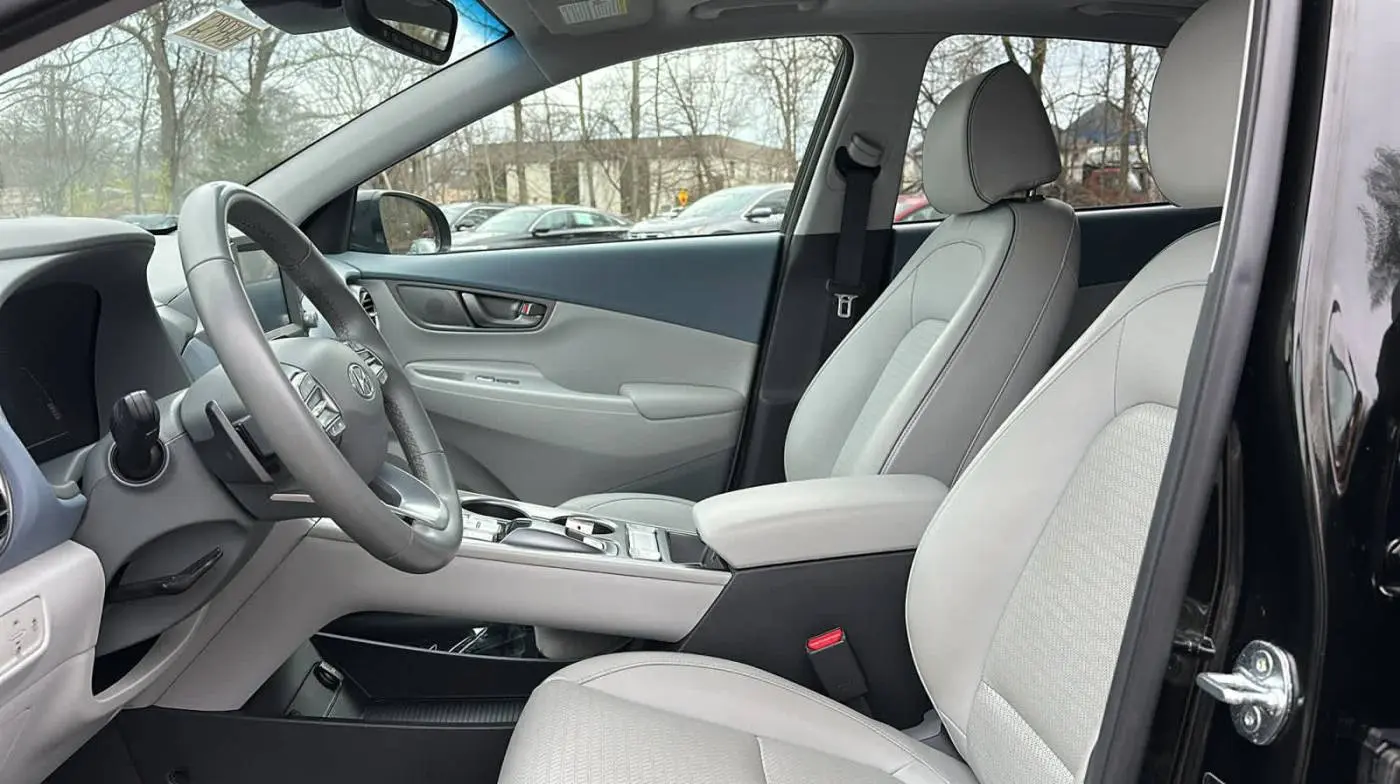 2021 Hyundai Kona Electric KM8K33AG1MU124950