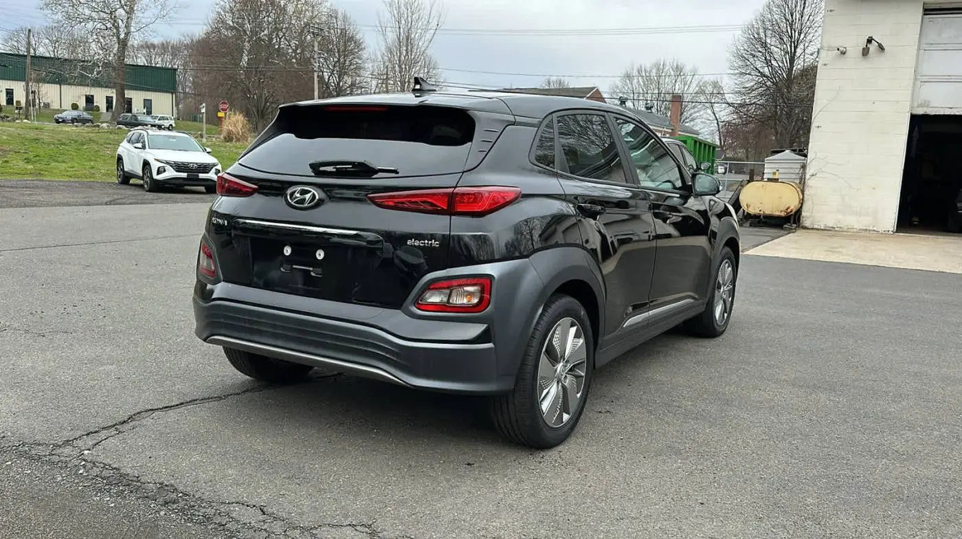 2021 Hyundai Kona Electric KM8K33AG1MU124950