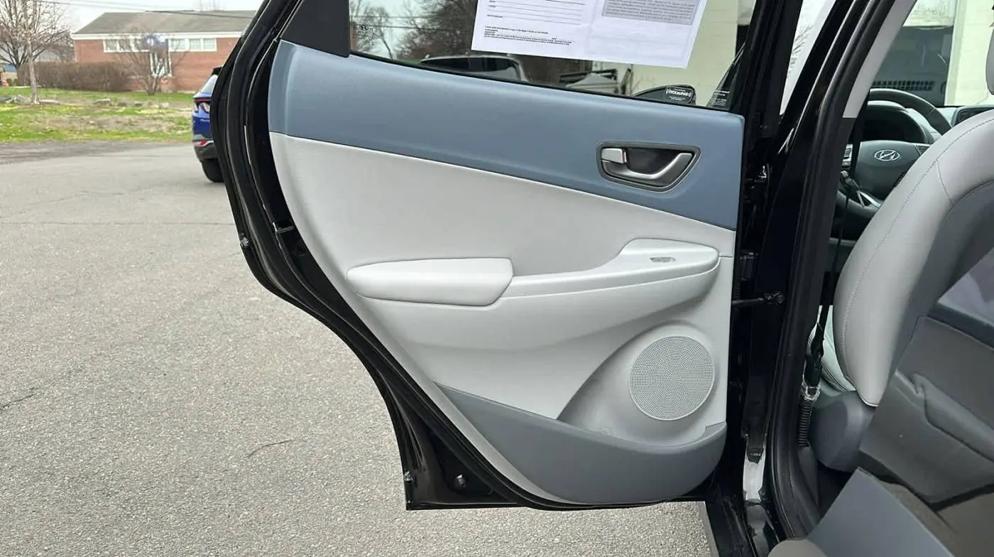 2021 Hyundai Kona Electric KM8K33AG1MU124950