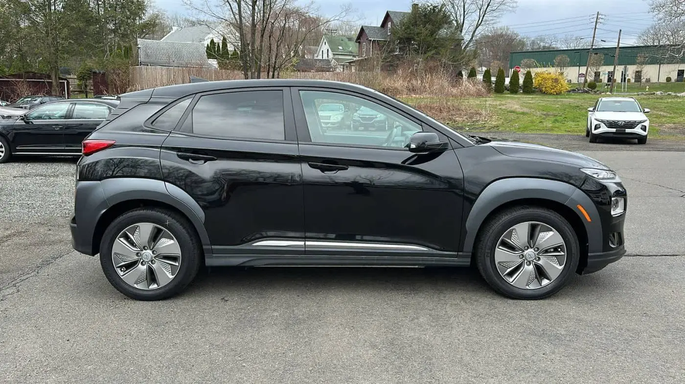 2021 Hyundai Kona Electric KM8K33AG1MU124950