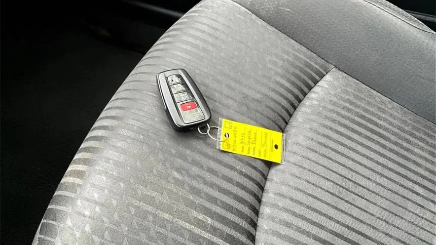 2019 Toyota Prius Prime JTDKARFP7K3106056