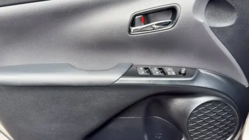2017 Toyota Prius Prime - Images - 14
