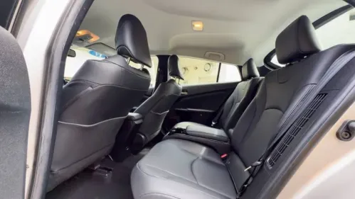 2017 Toyota Prius Prime - Images - 21