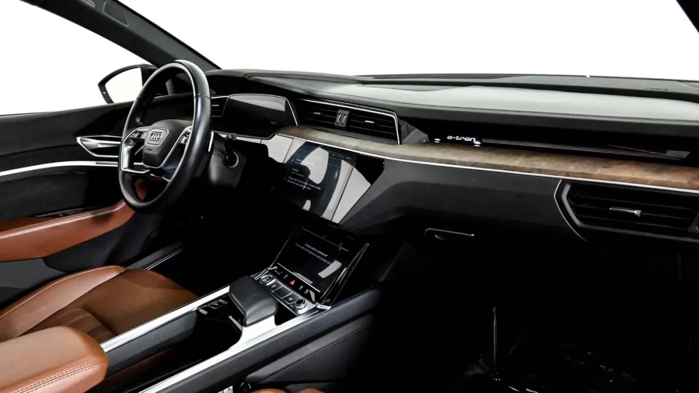2019 Audi e-tron WA1VAAGE2KB025073