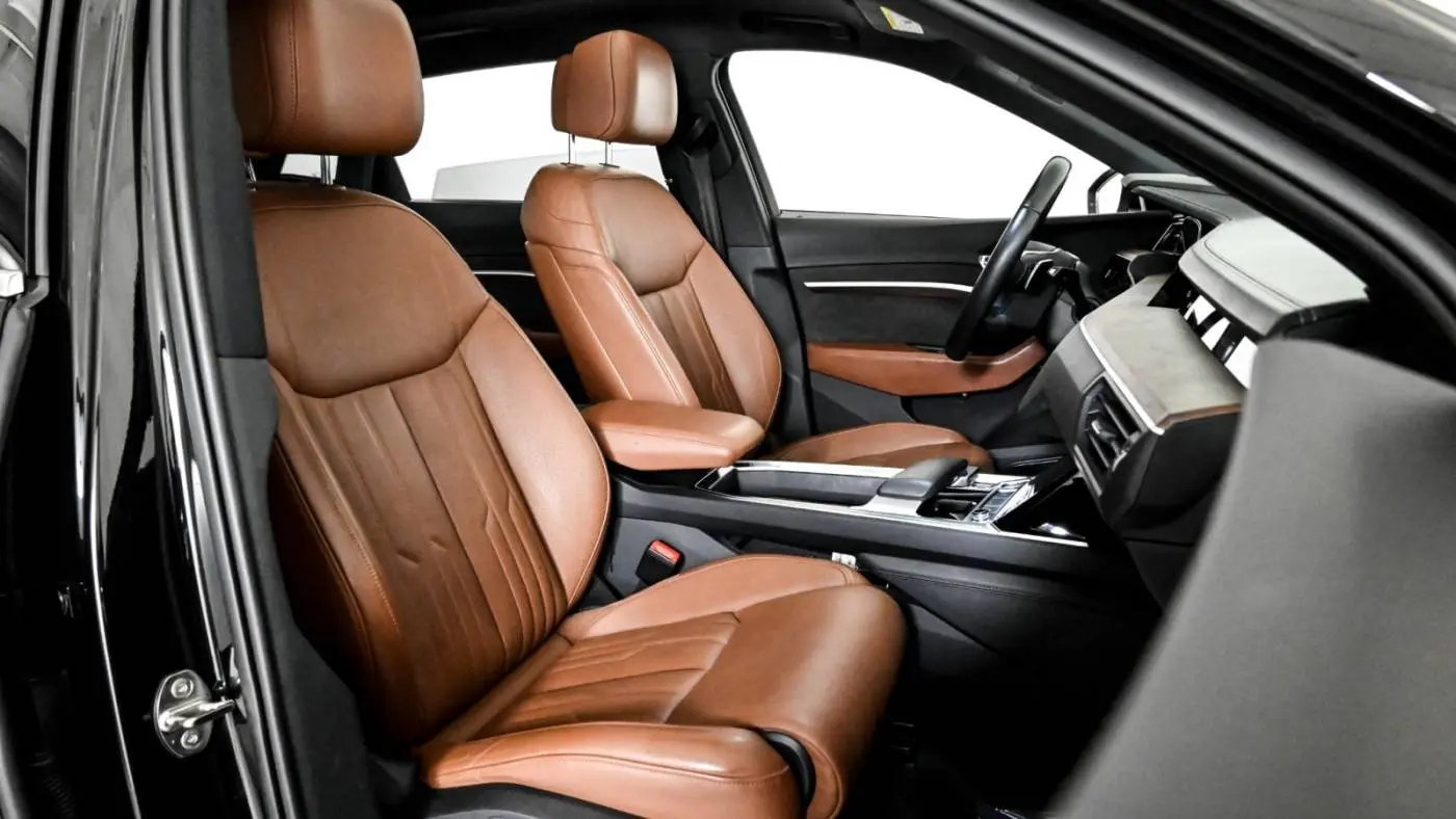 2019 Audi e-tron WA1VAAGE2KB025073