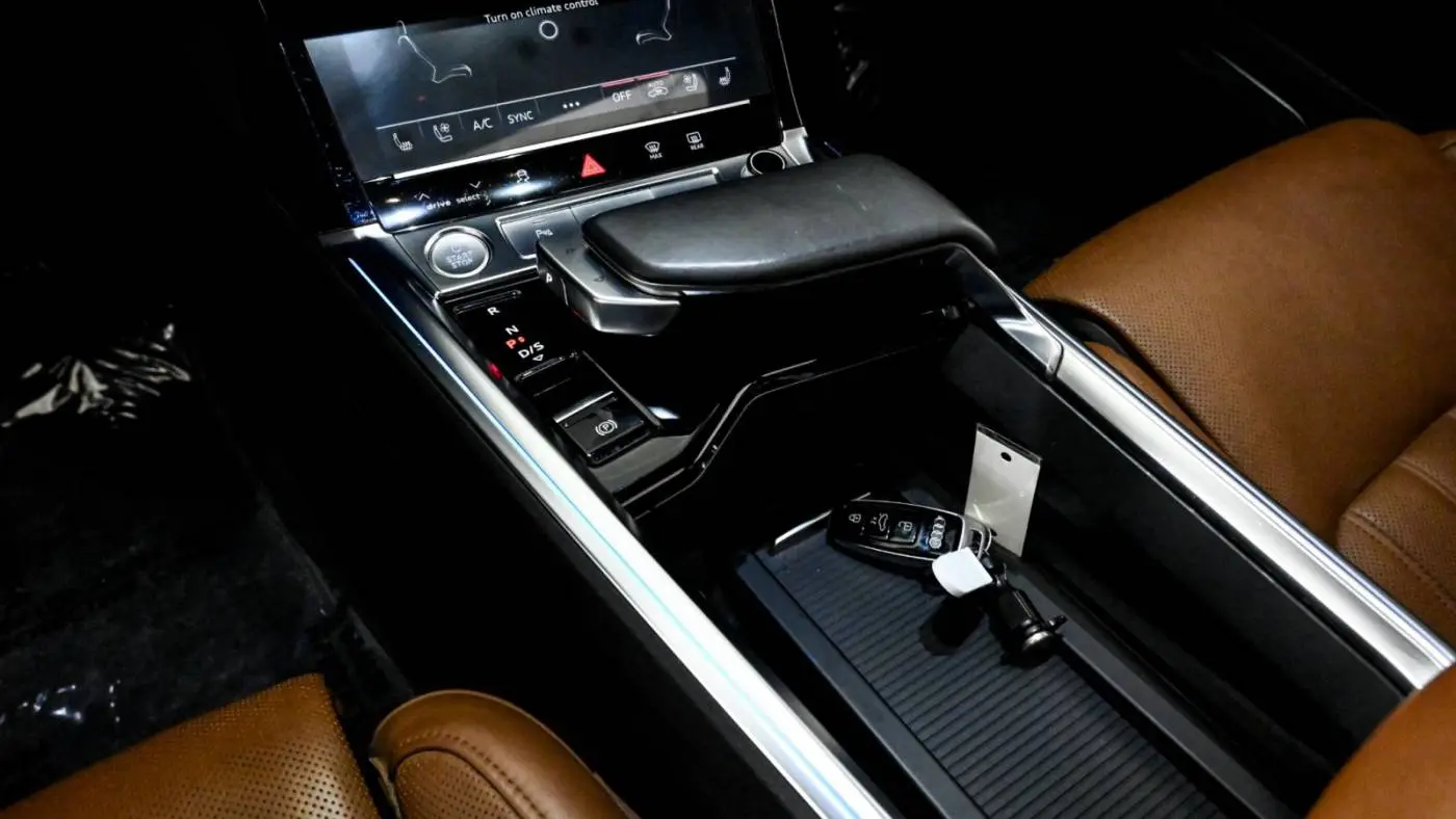 2019 Audi e-tron WA1VAAGE2KB025073