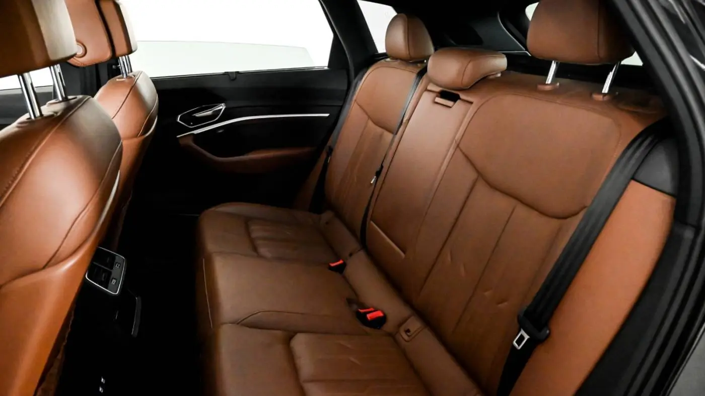 2019 Audi e-tron WA1VAAGE2KB025073