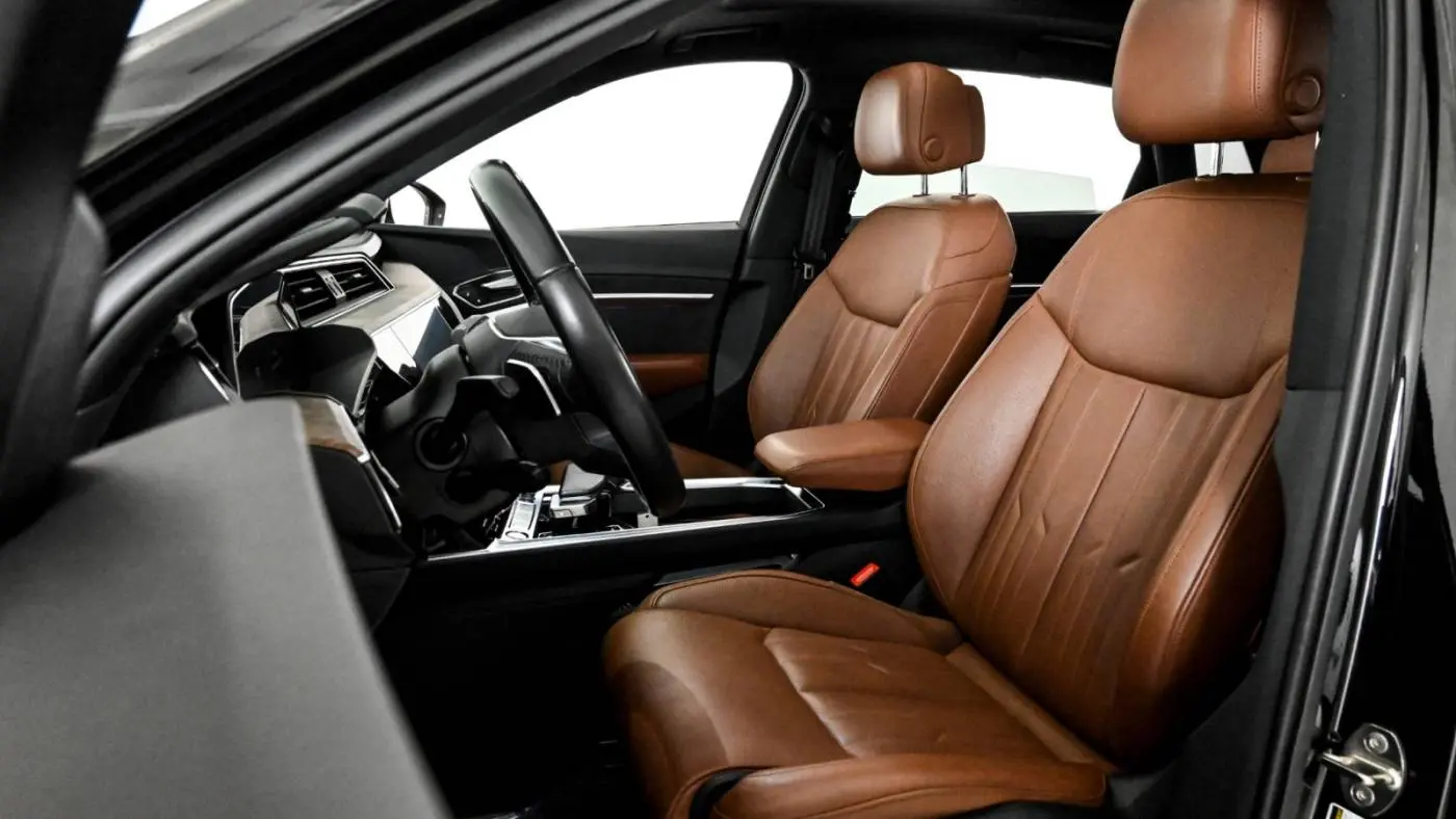 2019 Audi e-tron WA1VAAGE2KB025073