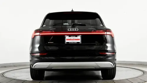 2019 Audi e-tron WA1VAAGE2KB025073