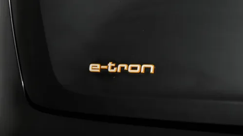2019 Audi e-tron WA1VAAGE2KB025073
