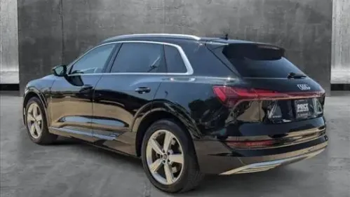 2019 Audi e-tron WA1VAAGEXKB012720