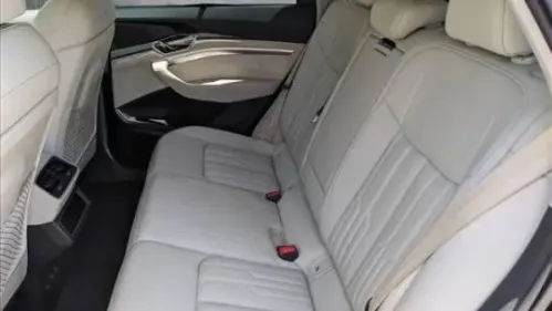 2019 Audi e-tron WA1VAAGEXKB012720