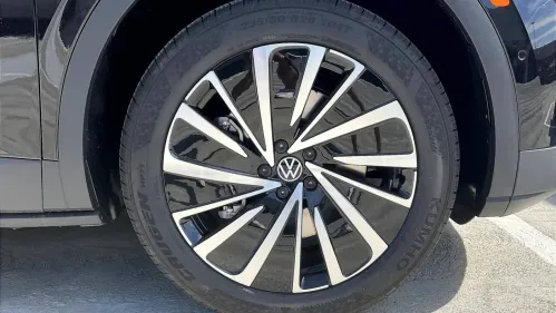 2025 Volkswagen ID.4 1V2DSPE85SC004158